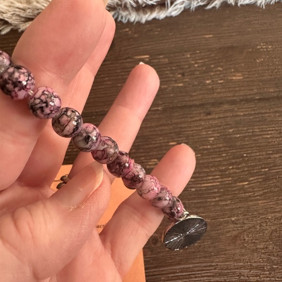 Bracelet for Dog Mom new stretch handmade beaded Bracelet - Picture 6 of 8